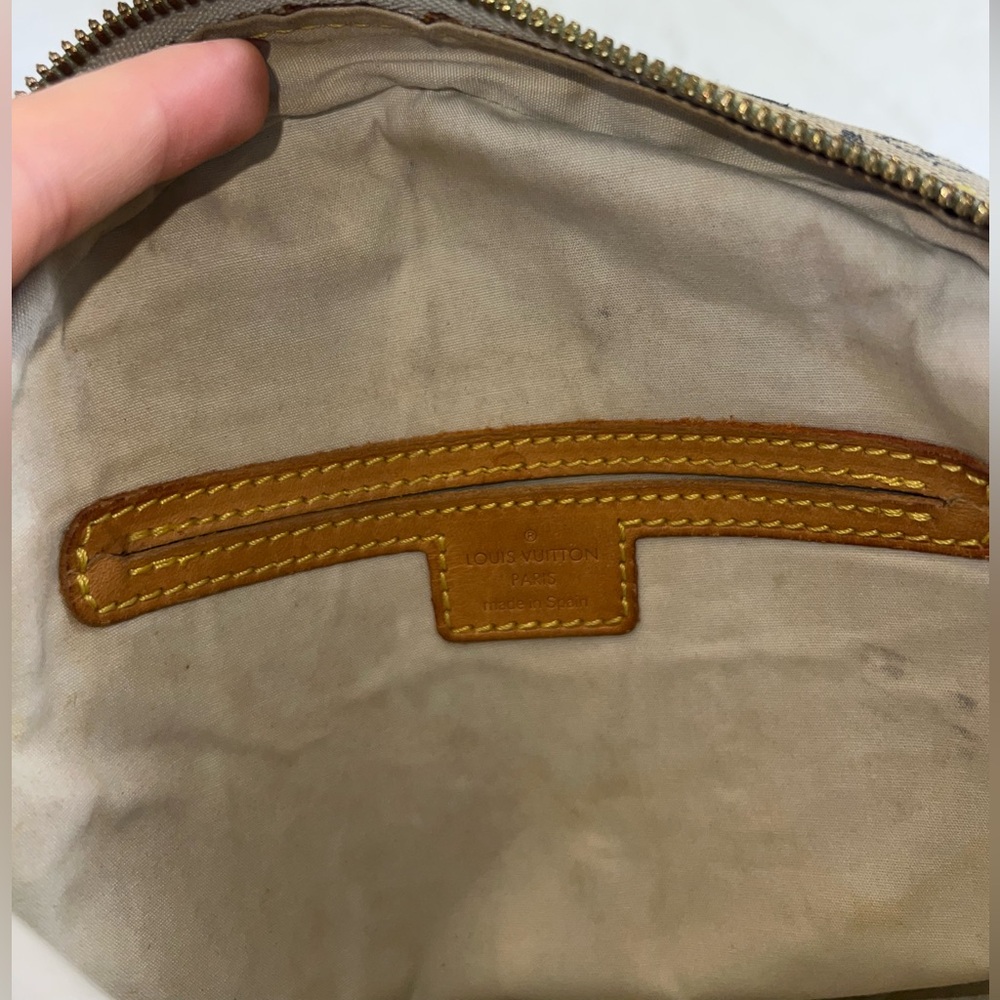 Louis Vuitton Monogram Brown and Tan Crossbody Bag - Picture 2 of 15